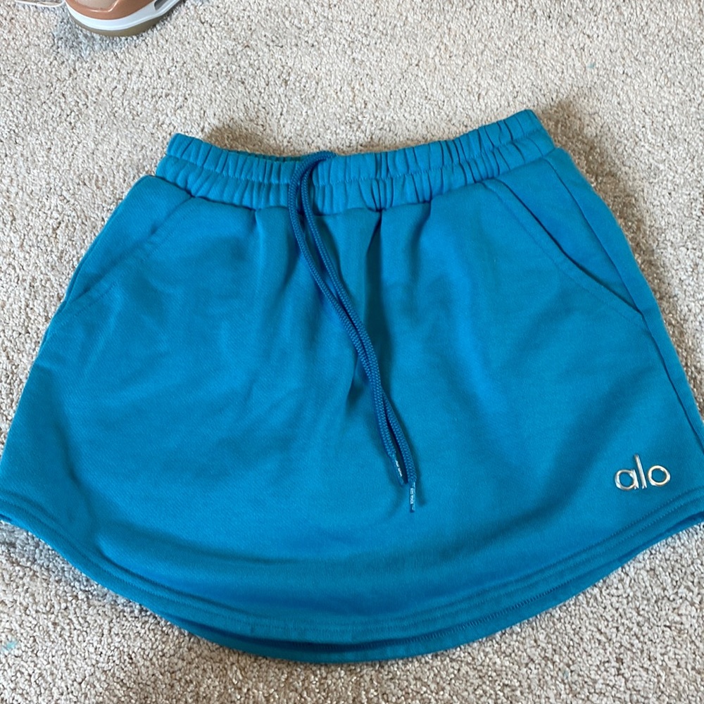 Alo skirt